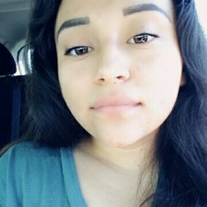 Meet your Posher, Ailani